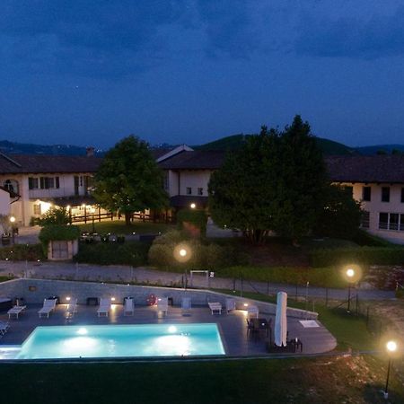 Locanda Del Pilone Алба Екстериор снимка