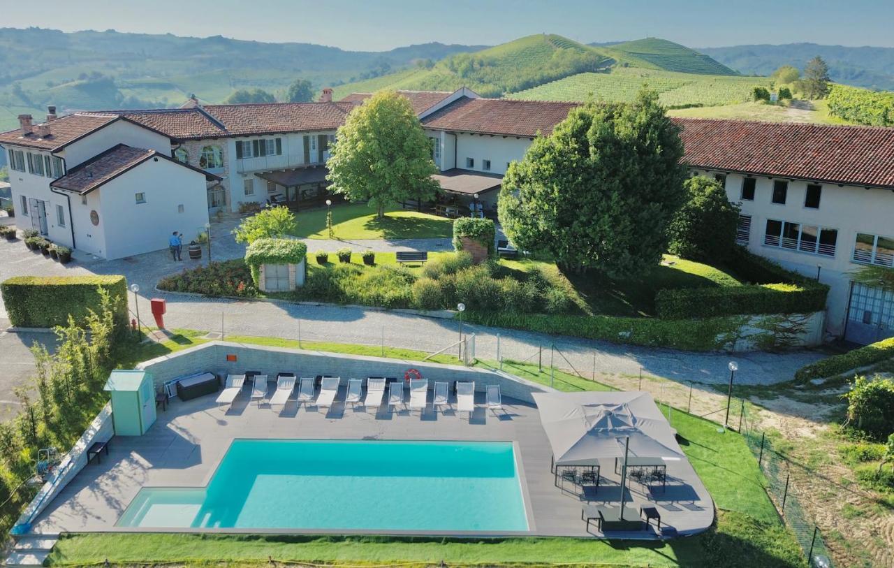 Locanda Del Pilone Алба Екстериор снимка