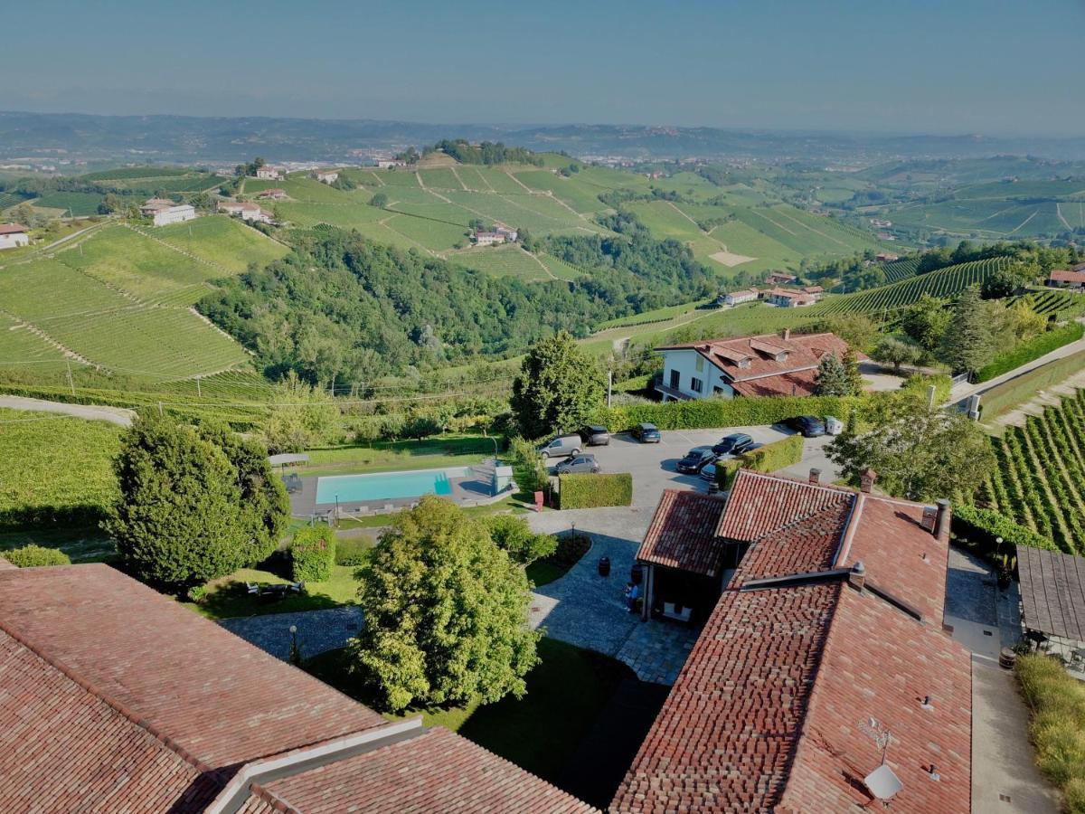 Locanda Del Pilone Алба Екстериор снимка